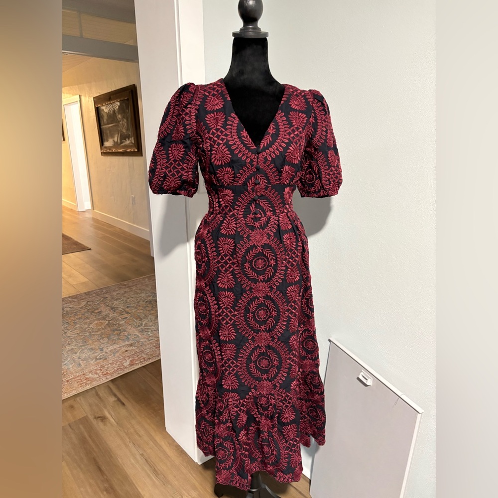 Adelyn Rae NWT embroidered midi dress puff sleeves navy and burgundy XS
